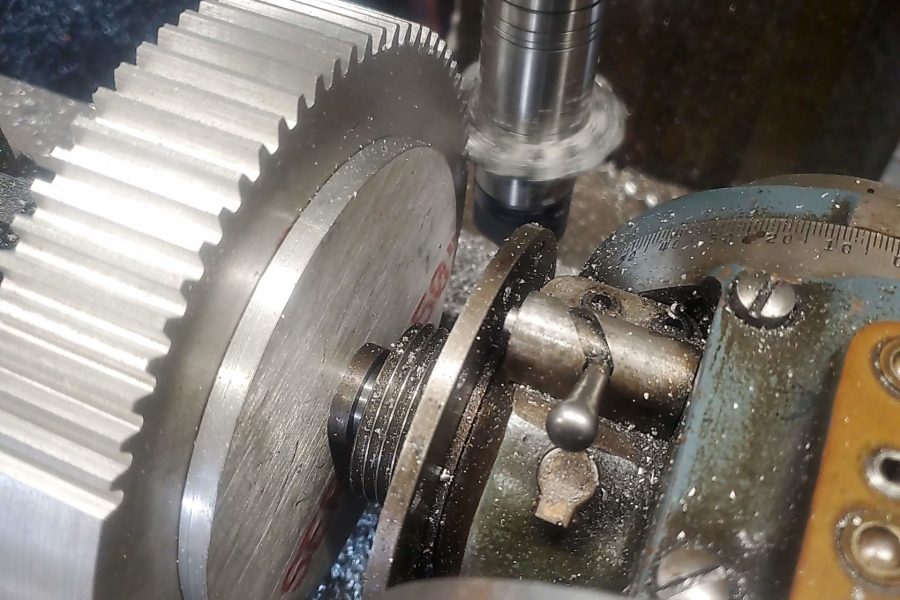 Gear cutting 3